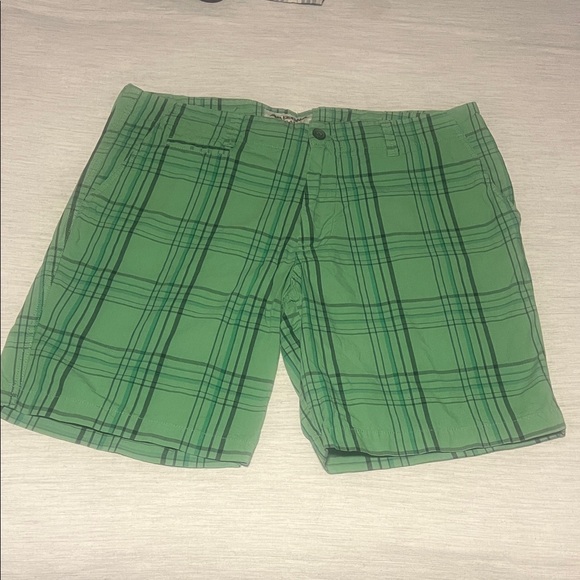 Arizona Jean Company Other - Arizona Jean Company Mint Plaid Shorts